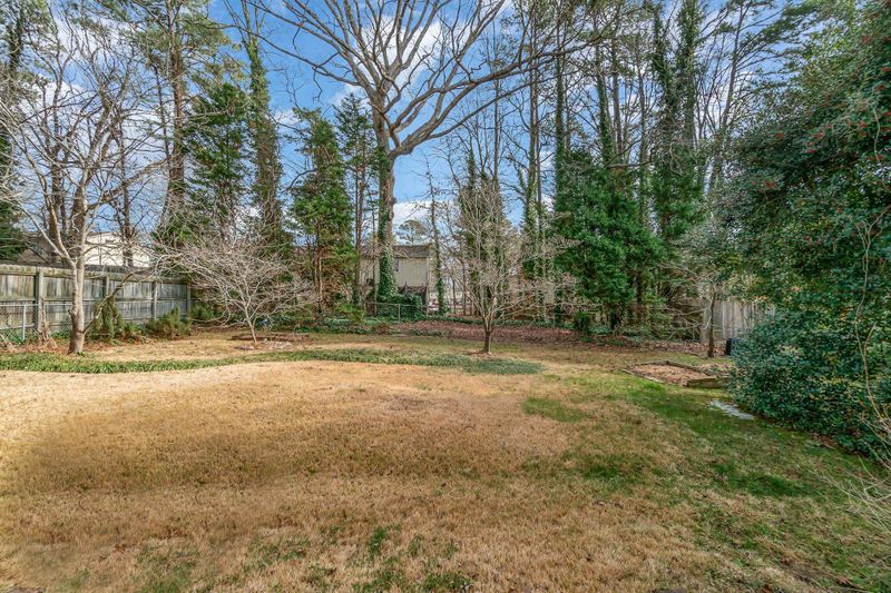 501 Old Farm Rd, Raleigh, NC 27606