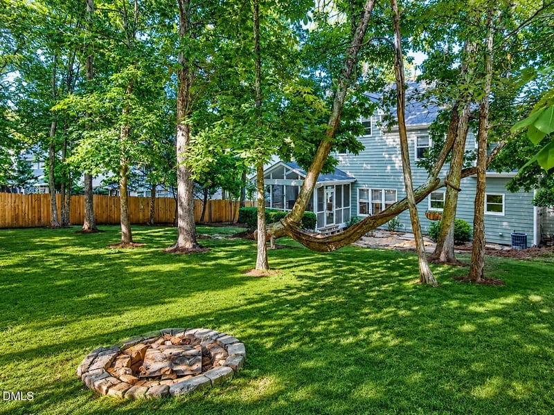 501 Perry Creek Dr, Chapel Hill, NC 27514