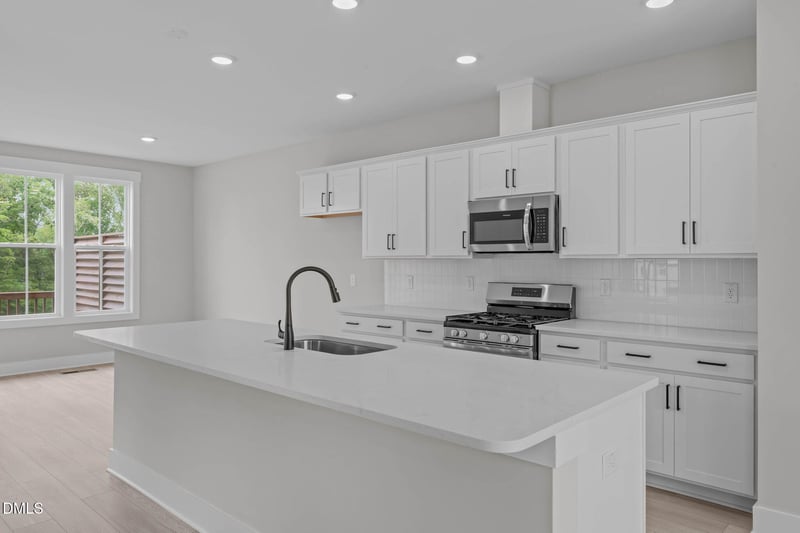 501 Plumleaf Ln, Durham, NC 27703