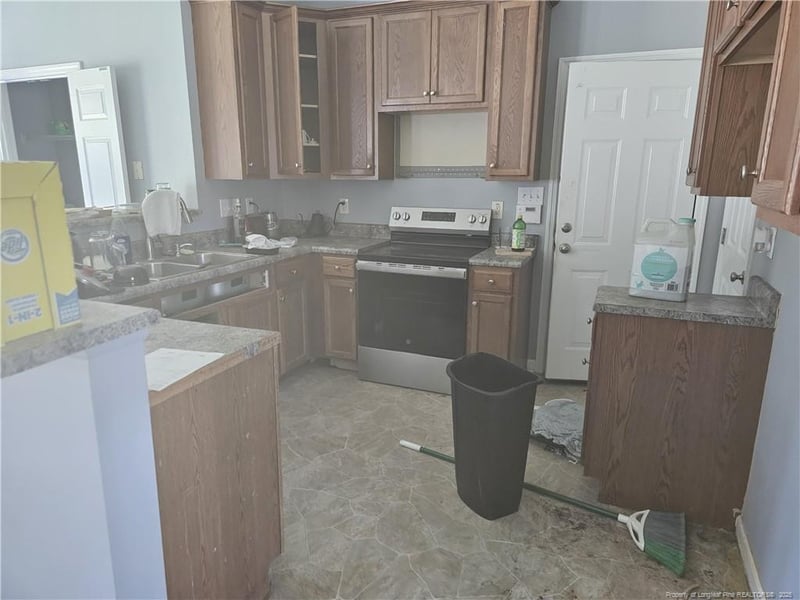 501 Polygon Pl, Fayetteville, NC 28306
