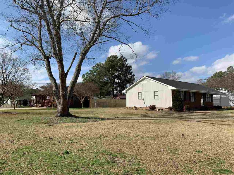 501 Saint St, Dunn, NC 28334