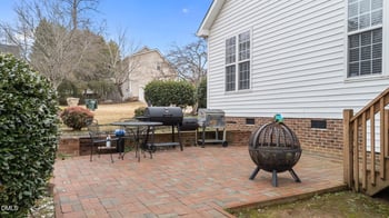 501 Sarazen Dr, Clayton, NC 27527