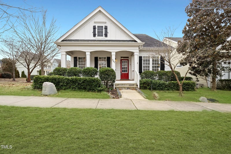 501 Skygrove Dr, Holly Springs, NC 27540
