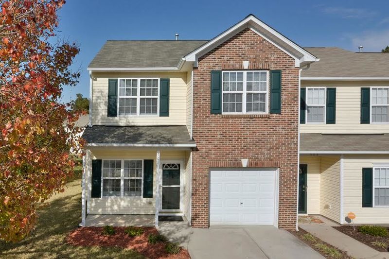 501 Summer Storm Dr, Durham, NC 27704