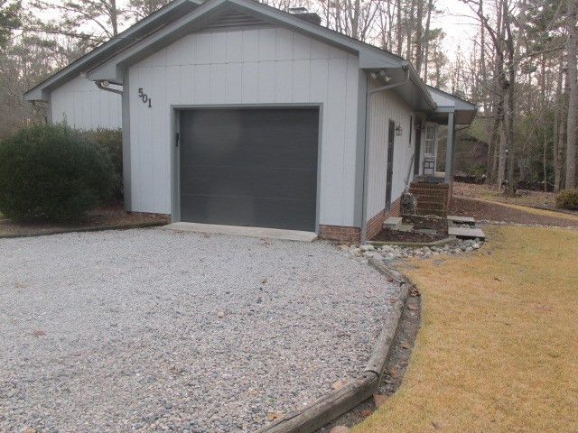 501 Trelawney Ln, Cary, NC 27519