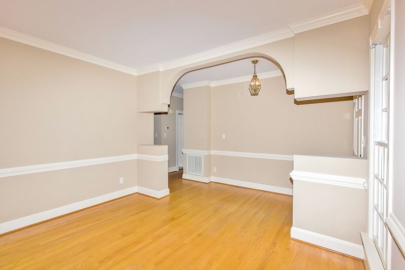 501 Tufts Ct, Raleigh, NC 27609