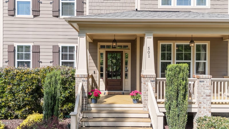 501 Wanderview Ln, Holly Springs, NC 27540