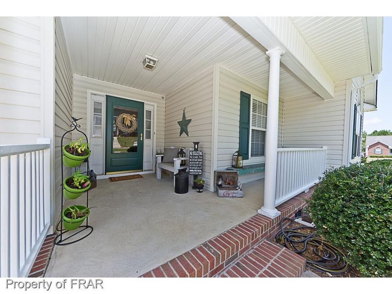5010 Thackeray Dr, Fayetteville, NC 28306