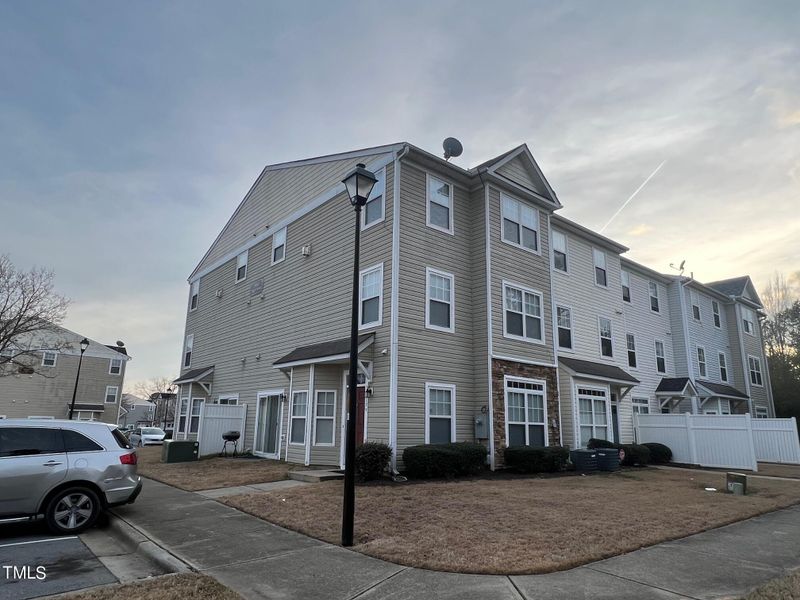 5011 Eagle Stone Ln #109, Raleigh, NC 27610