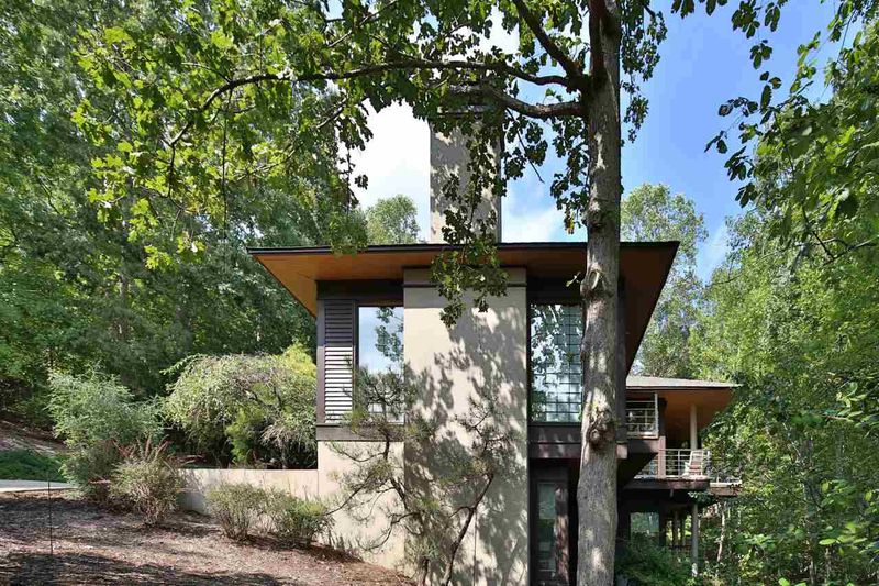 50118 Manly, Chapel Hill, NC 27517