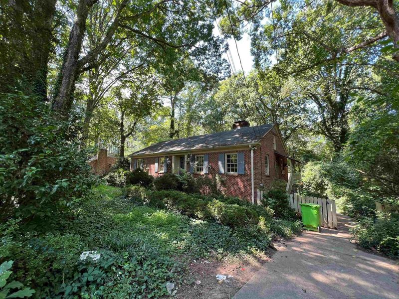 5013 Glen Forest Dr, Raleigh, NC 27612