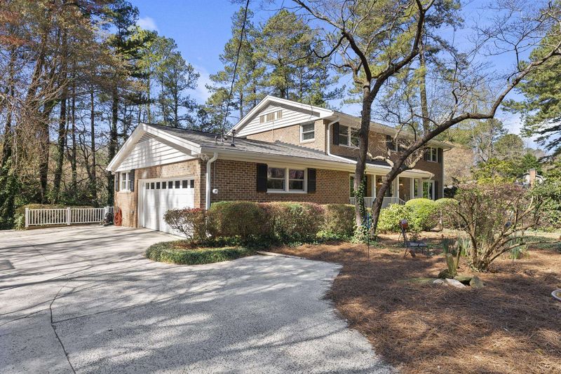 5013 Hermitage Dr, Raleigh, NC 27612