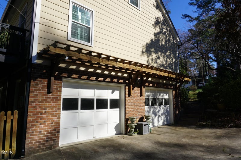 5013 Hollyridge Dr, Raleigh, NC 27612