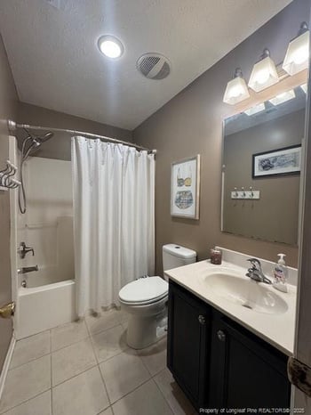 5013 Miranda Dr, Hope Mills, NC 28348