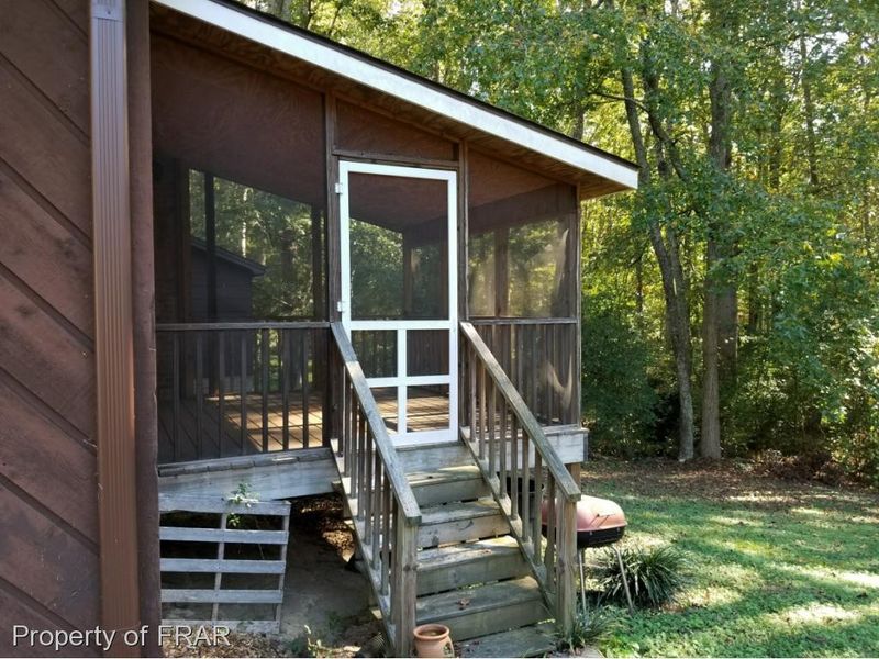 5013 Simpson Dr, Sanford, NC 27330