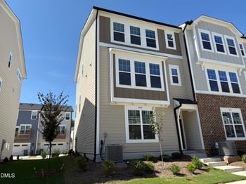 5015 Jowett's Walk Dr #35, Cary, NC 27519