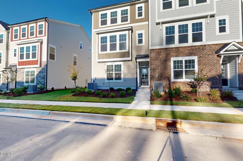 5015 Jowett's Walk Dr #35, Cary, NC 27519