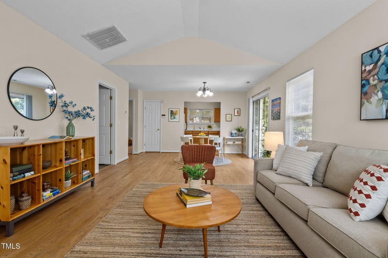 5015 Silhouette Dr, Durham, NC 27713