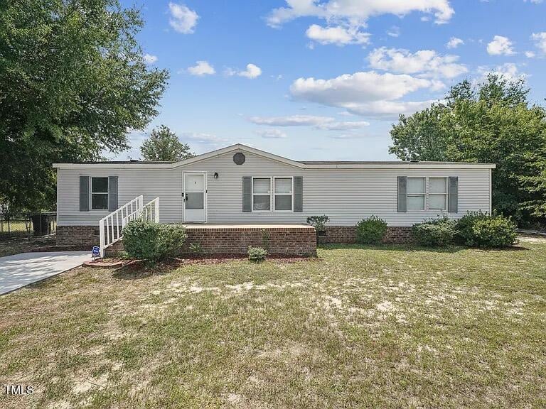 5015 Starbeam Dr, Fayetteville, NC 28306