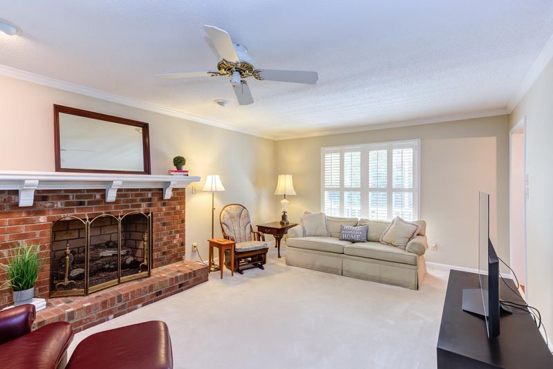 5016 Arrowspring Ln, Raleigh, NC 27610