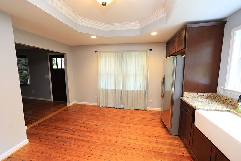 5016 Barbee Chapel Rd, Chapel Hill, NC 27517