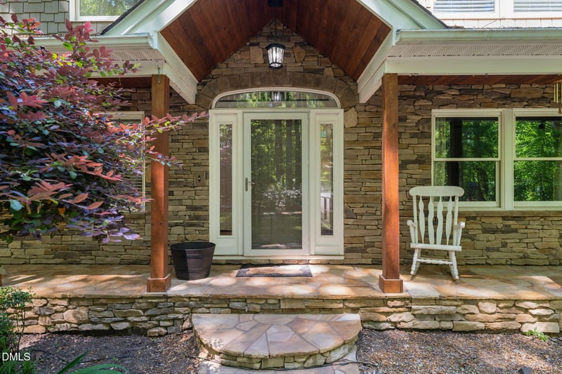 5016 Elkwood Ct, Raleigh, NC 27613