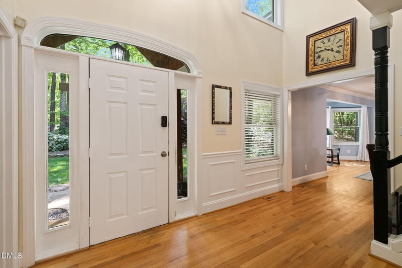 5016 Elkwood Ct, Raleigh, NC 27613