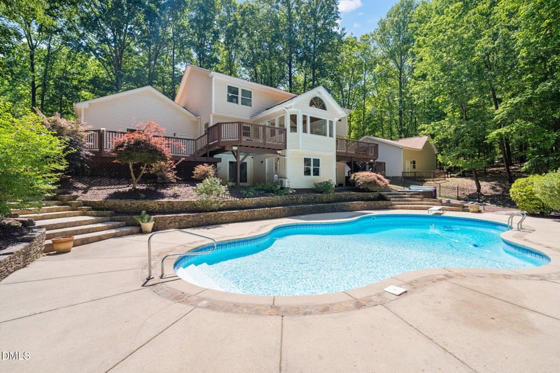 5016 Elkwood Ct, Raleigh, NC 27613