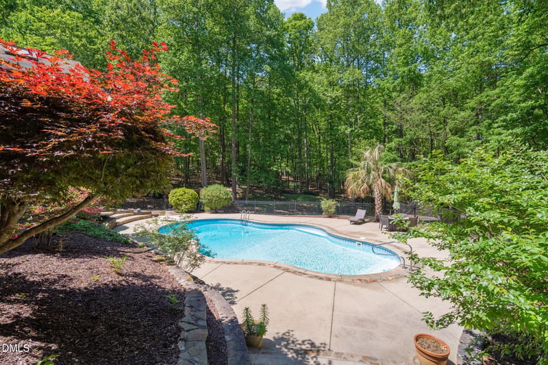 5016 Elkwood Ct, Raleigh, NC 27613