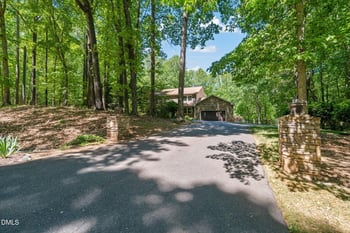5016 Elkwood Ct, Raleigh, NC 27613