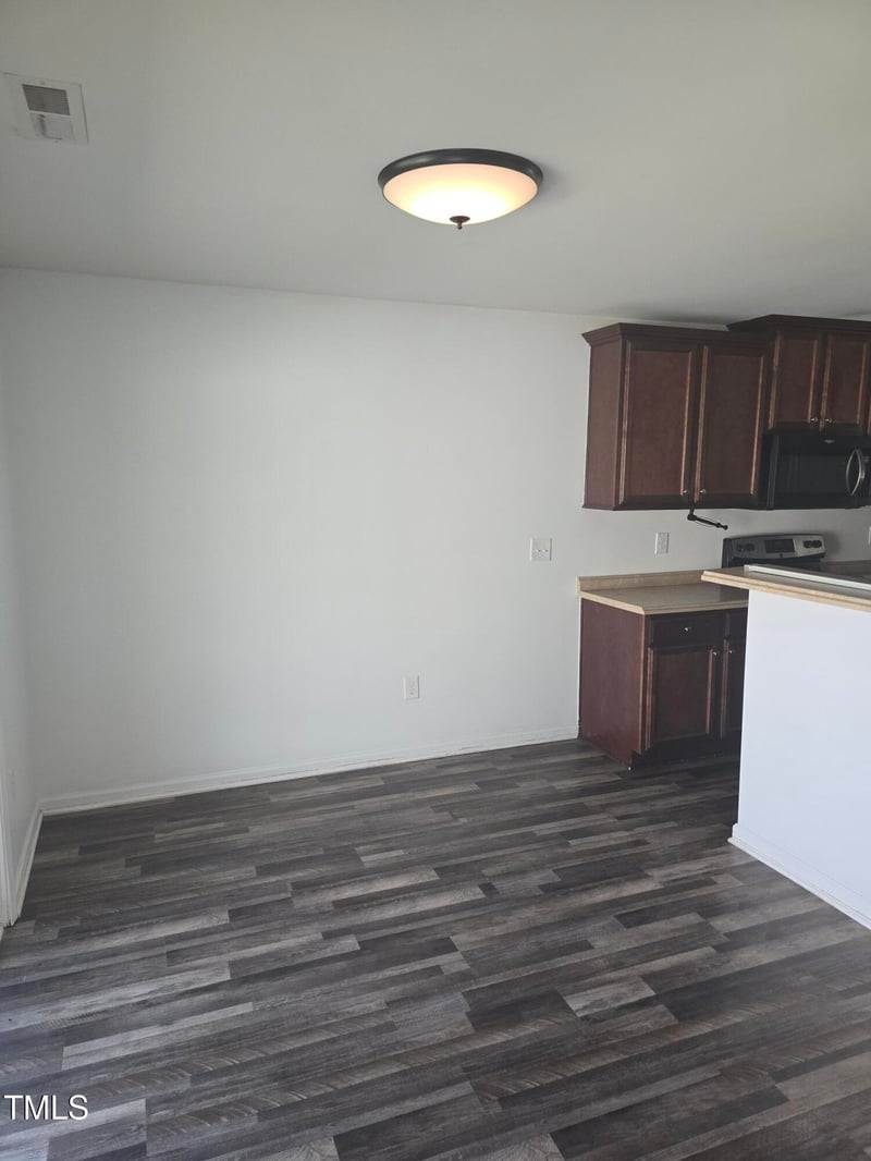 5016 Gailardia Dr, Zebulon, NC 27597