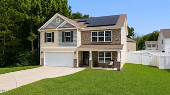 5016 Gailardia Dr, Zebulon, NC 27597