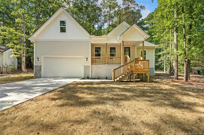5016 Mockingbird Ln, Sanford, NC 27332