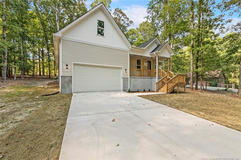 5016 Mockingbird Ln, Sanford, NC 27332