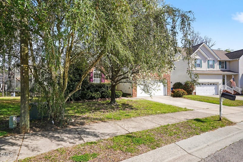 5017 Casland Dr, Raleigh, NC 27604