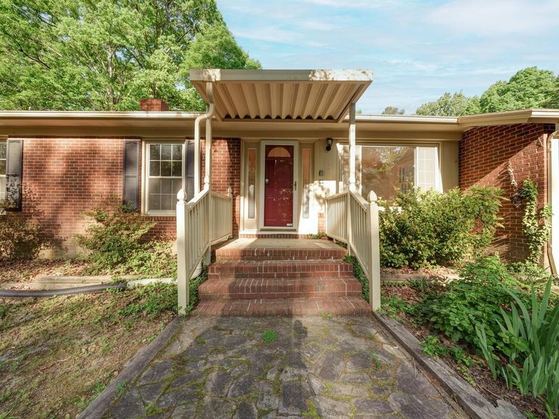 5017 Green Oak Dr, Durham, NC 27712