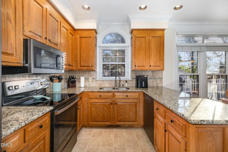 5017 Khaki Rn, Fuquay Varina, NC 27526