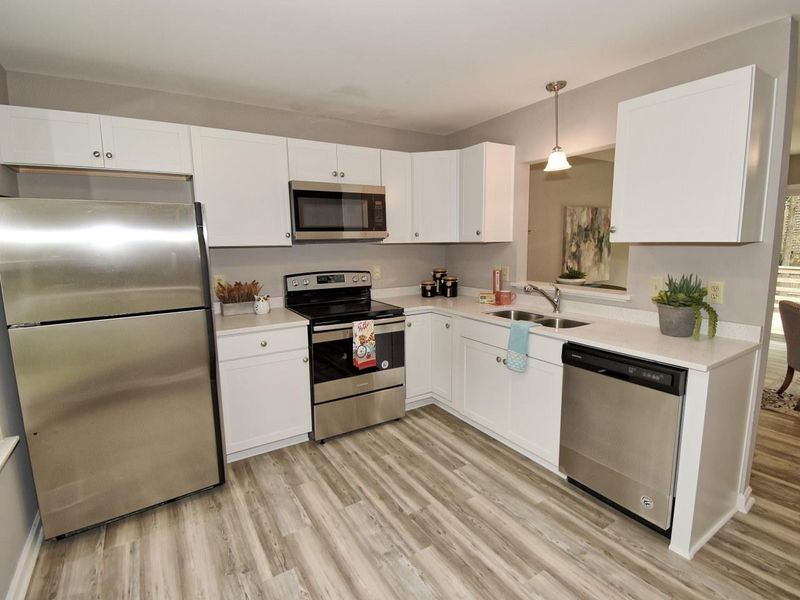 5017 Lightwood Ct, Raleigh, NC 27616