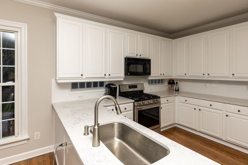 5017 Martin Farm Rd, Raleigh, NC 27613