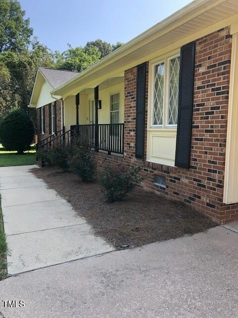5018 Gatewood Dr, Durham, NC 27712