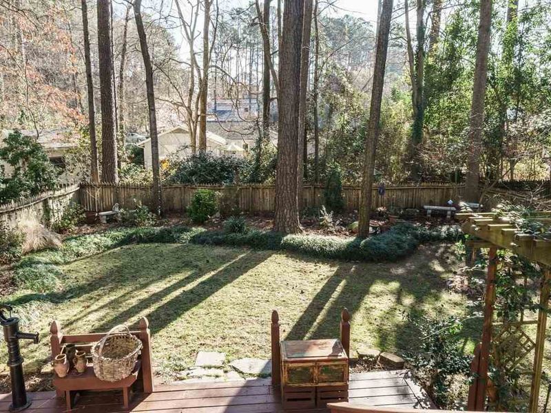 5018 Simmons Branch Trl, Raleigh, NC 27606