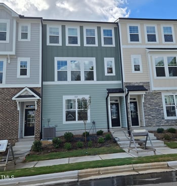 5019 Jowetts Walk Dr #33, Cary, NC 27519