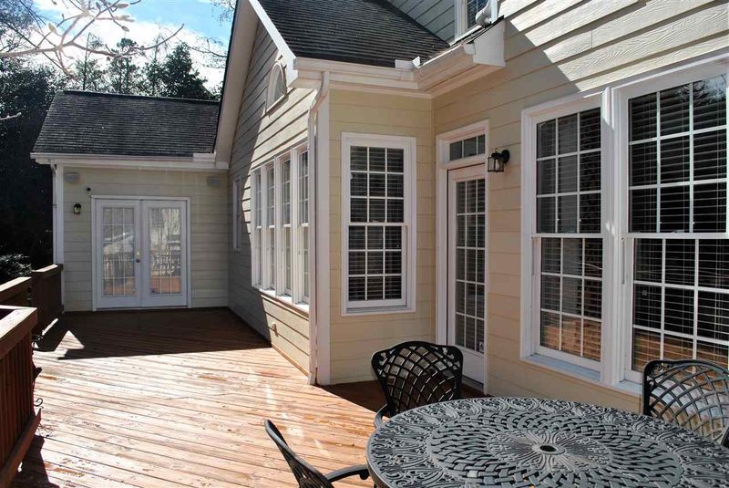 502 Edgemore Ave, Cary, NC 27519