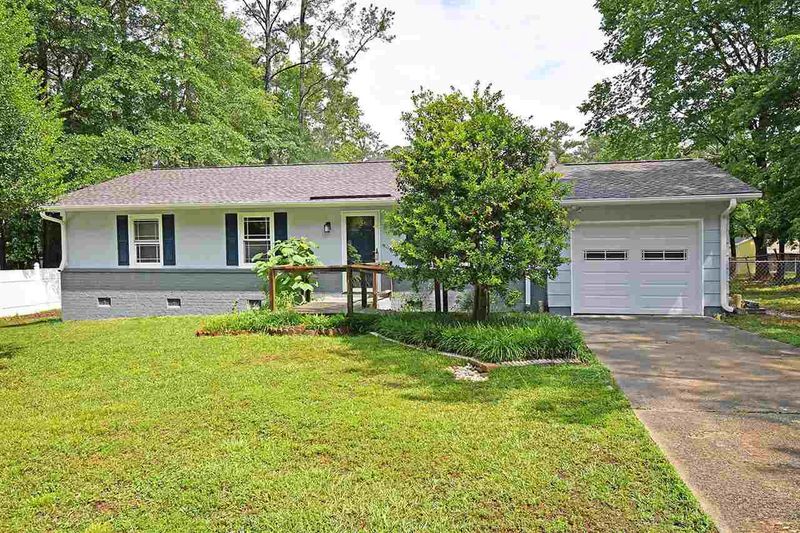 502 Forest Ridge Rd, Garner, NC 27529