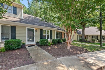 502 Gatehouse Ln, Durham, NC 27707