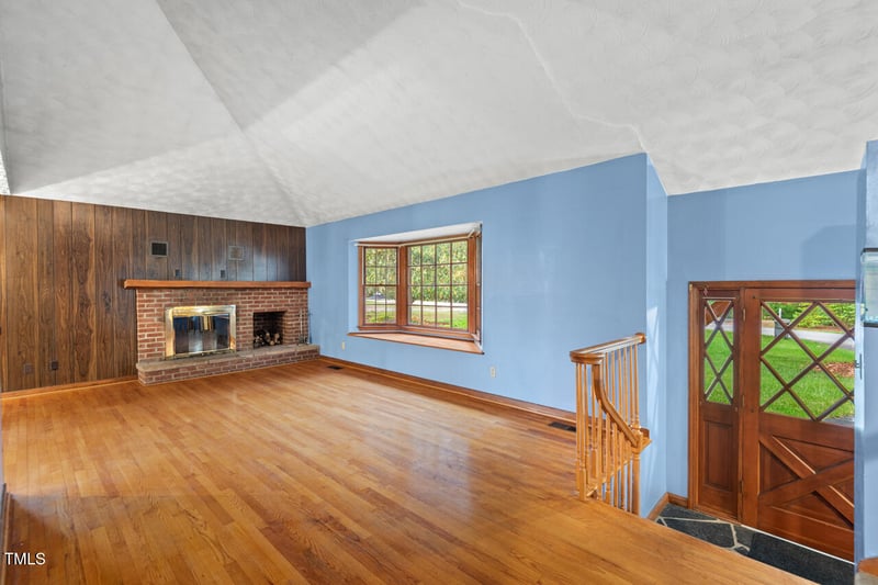 502 Hiddenbrook Dr, Durham, NC 27703