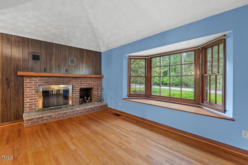 502 Hiddenbrook Dr, Durham, NC 27703
