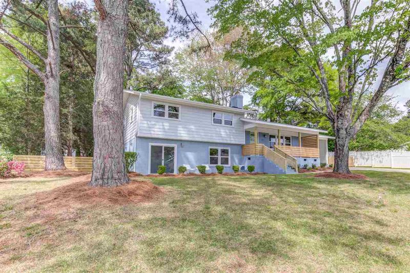 502 Lakeside Dr, Garner, NC 27529