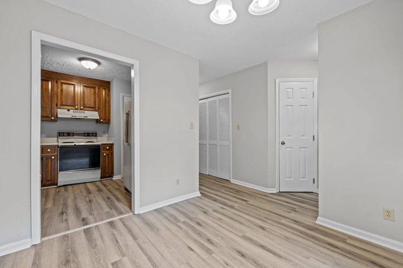 502 Oak Run Dr, Raleigh, NC 27606