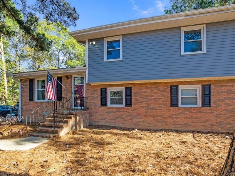502 River Rd, Selma, NC 27576